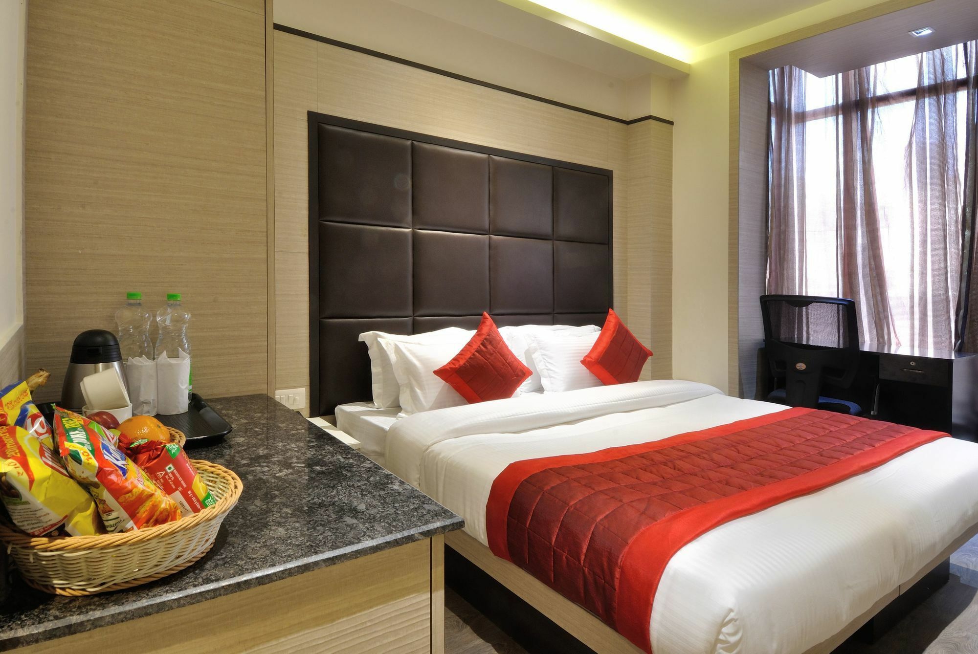 Hotel Royal Grand - Opposite Axis Bank East Patel Nagar New Delhi Exteriör bild